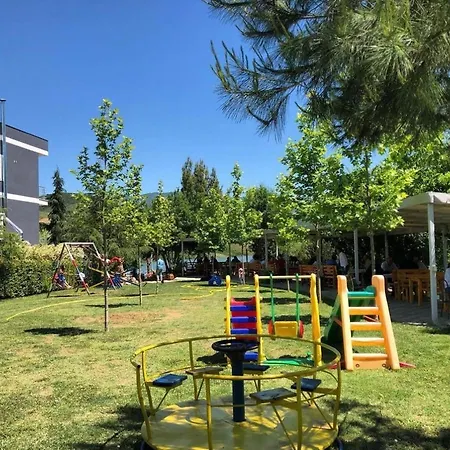 Ξενοδοχείο Lundra Gramsh